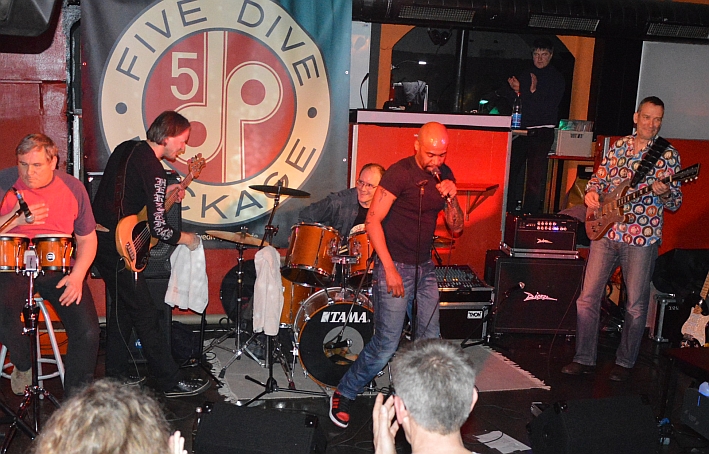 BME FiveDivePackage0313 (11)